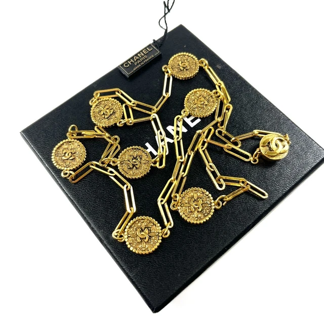 Collier Vintage Médaille Cerf émail - Chaîne Couleur Or, état Impeccable, Bijou Fantaisie Femme