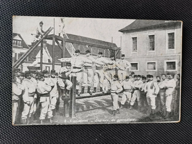 CPA A la Caserne - Exercice de Gymnastique