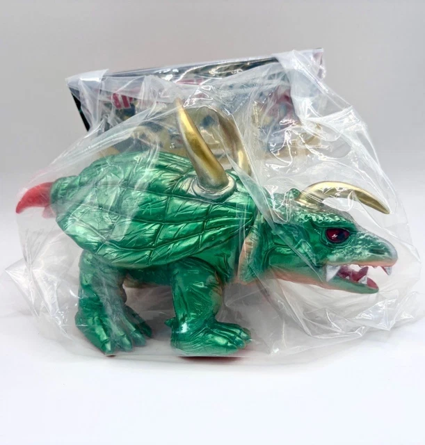 BULLMARK KINGSTRON RETURN of Ultraman Catalog Color Sofubi Japón EUR ...