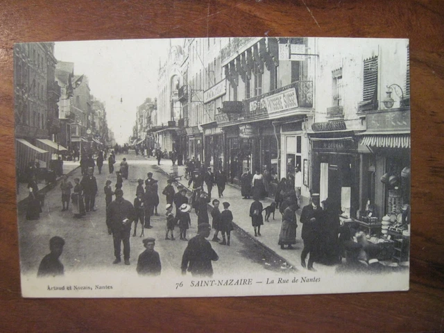 CPA Ak 1915 St Nazaire rue de Nantes Animated Military Correspondence FM