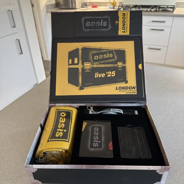 【未開封】Oasis London Wembly 8月2日　VIP BOX 未開封】Oasis London Wembly 8月2日 VIP BOX Oasis Live '25