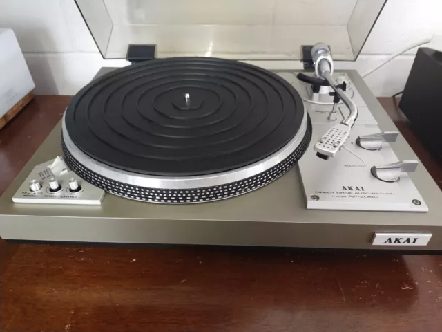 Akai AP-206C Direct Drive Turntable