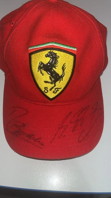 Cappellino Ufficiale della Scuderia Ferrari Nero - Stemma Ferrari Cucito a Mano