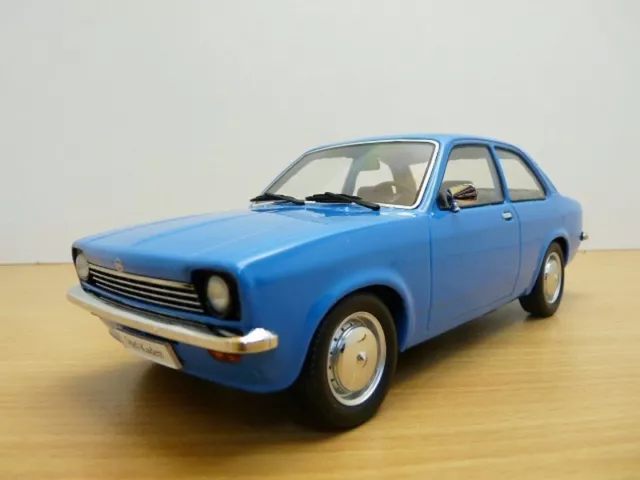 OPEL KADETT C coupé bleu 1/18