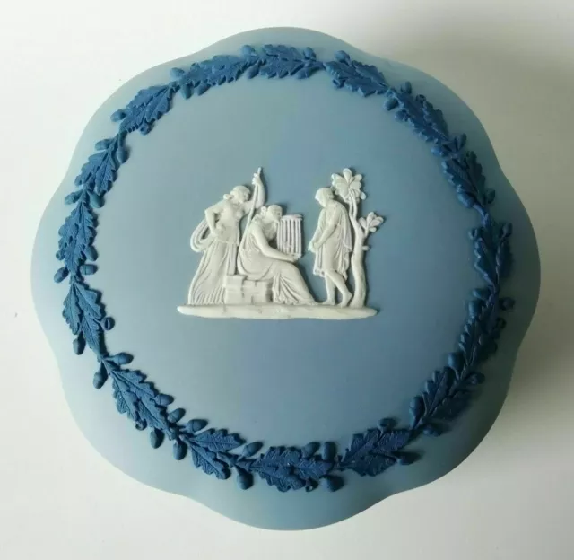 Wedgwood Bleu et Blanc - Tri Couleur Rond Bibelot Boîte Échancré