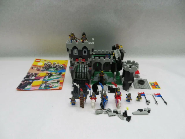 LEGO SYSTEM 6009 100% COMPLETE MEDIEVAL BLACK KNIGHT & MANUAL