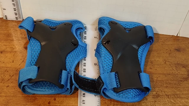 Child Wrist & Palm Protector Pads Skateboarding Skating Palm Guard Blue