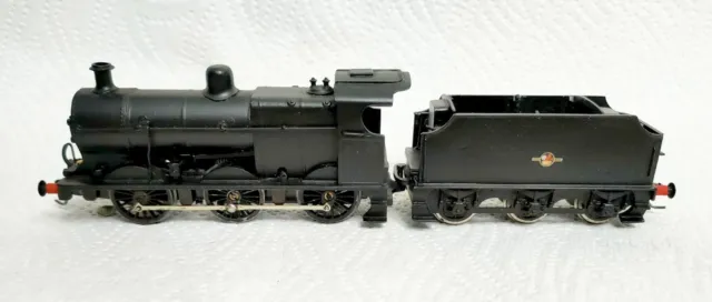 3-rail not Hornby Dublo 4F loco and tender