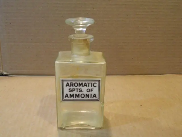 Antique Clear Glass 5 1/2" Aromatic Spts.of Ammonia Apothecary Druggist's Bottle