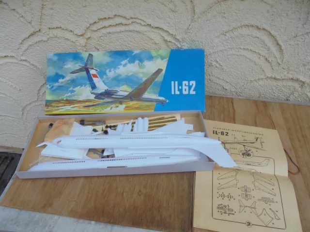 alter DDR Flugzeug-Modellbaukasten VEB Zschopau IL-62