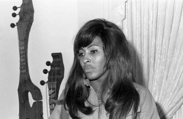 TINA TURNER AT Her Studio Bolic Sound With The Ikettes 1972 OLD MUSIC