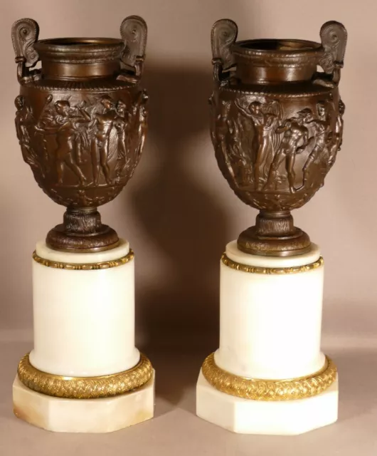 Paire De Cassolettes Ou Urnes à l'Antique En Bronze Et Marbre, Barbedienne Colas