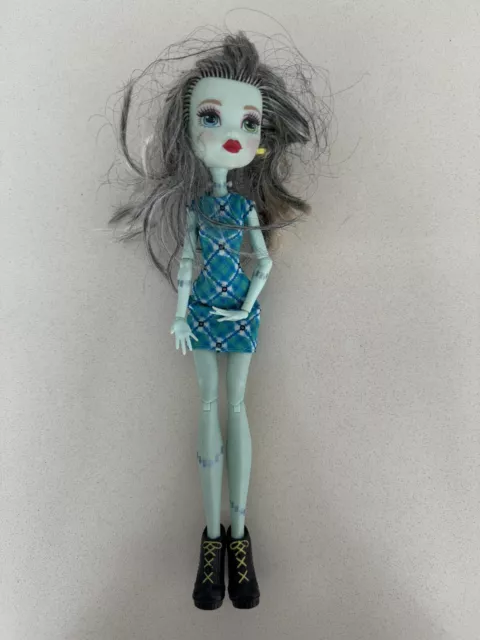 Monster High Doll Classrooms Frankie Stein?