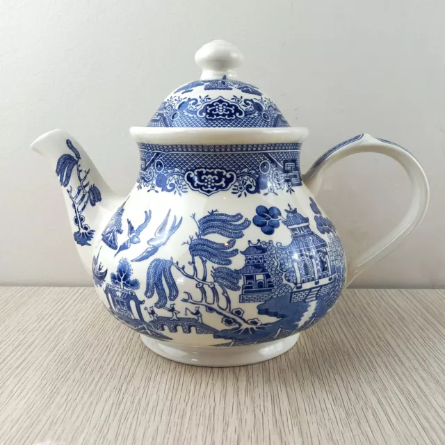 Blue Willow Churchill England Vintage Teapot with Lid 17cm Excellent Condition