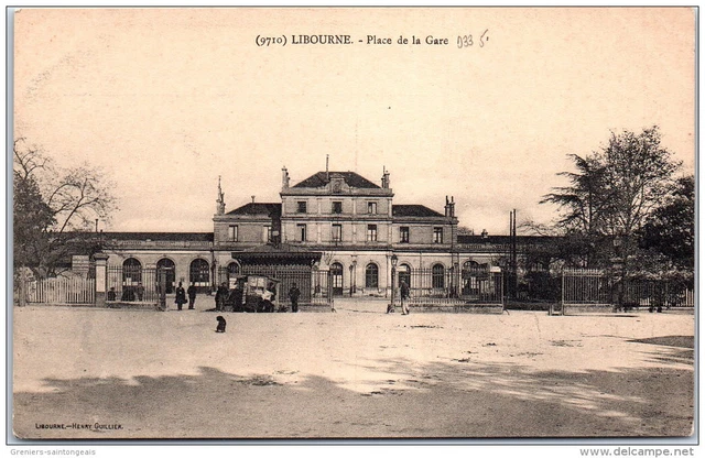 33 LIBOURNE - la place de la gare