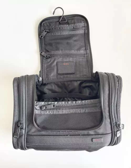 Tumi Alpha Hanging Travel Kit Soft Duffel Bag Carry On – 22191DH