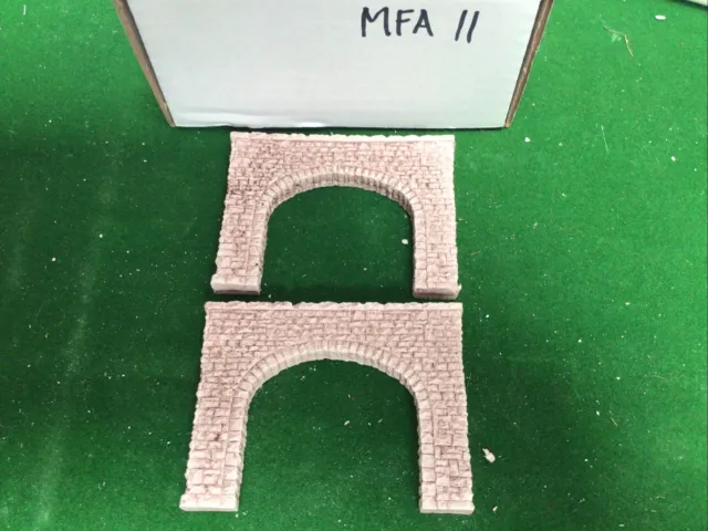 N Scale Tunnel portals X 2 -Twin Track -Rough Stone Style, Pre Painted (MFA11)