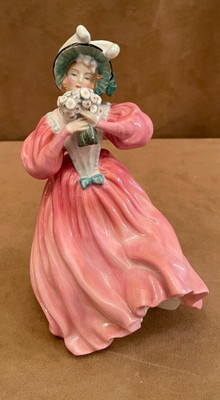 Royal Doulton Figurine Marguerite HN1928 Leslie Harradine Design vintage woman
