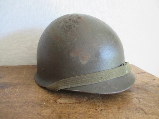 alter Stahlhelm mit Kinnriemen und Innenfutter Leder WW ? Weltkrieg ?