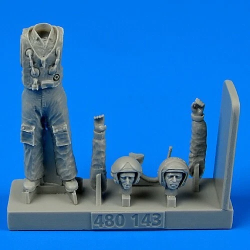 Aero Bonus 480143 1/48 Soviet Pilot W/Life Jacket Cold War Era General Purpose