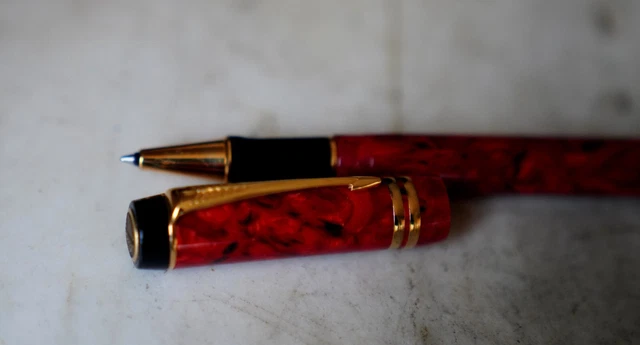 Stylo Roller Parker Duofold Rare - Résine Marbrée, Plume Or 18 Carats, Occasion - Modèle Prestige