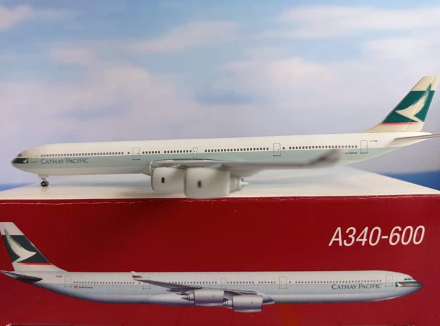 Cathay Pacific A330-300 / Metall / 1:200 (Neu (gemäss Beschreibung)) in