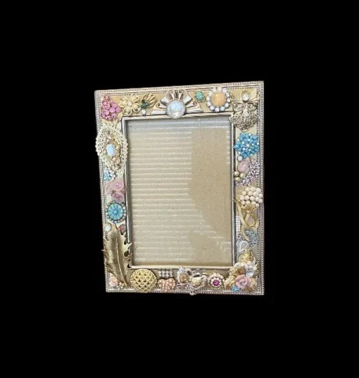 VINTAGE JEWELRY DECORATED ART PICTURE FRAME RHINESTONE EMBELLISHED 7x9