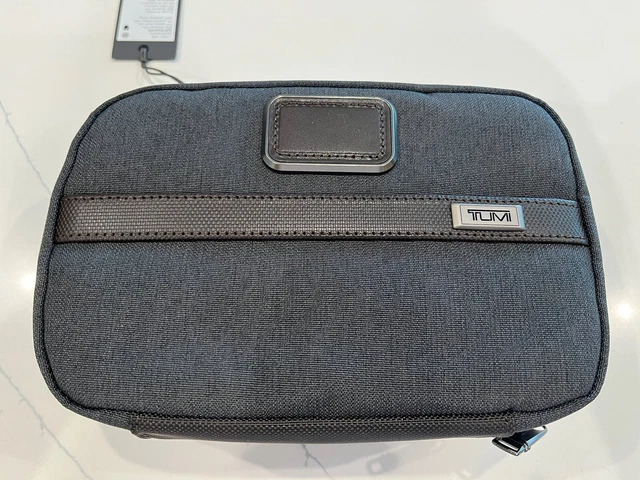 New Authentic Tumi Alpha 3 Zip Split Travel Kit Toiletry Gray Unisex Men $195