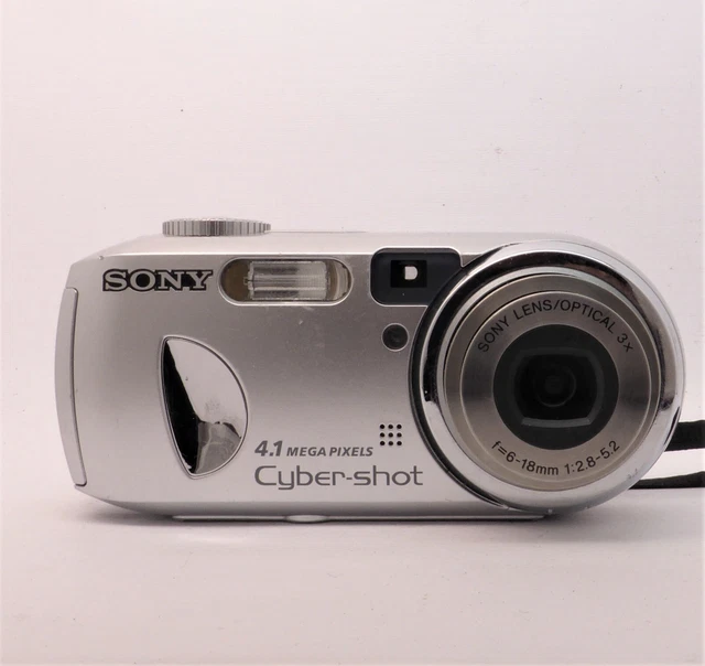 SONY Cyber-Shot DSC-P73 4.1 MP Fotocamera Digitale Compatta Vintage Sony Lens 3x 2
