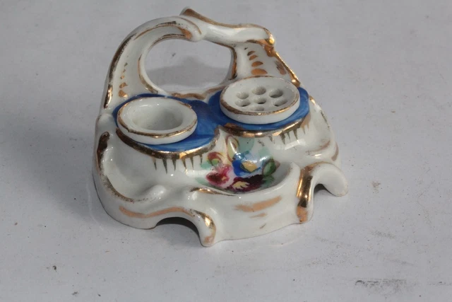 Ancien encrier porcelaine miniature pour poupée