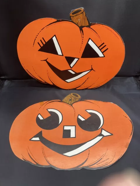 Vintage HALLOWEEN Pumpkin Die Cut Jack O’Lantern Smiling Set 2 Made In Hong Kong