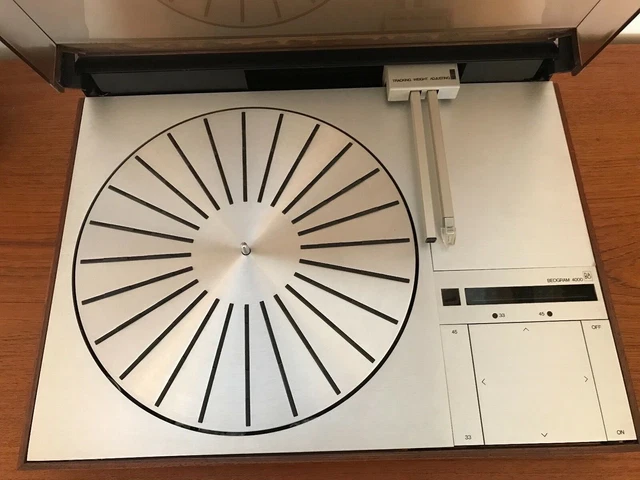 BEOGRAM 4000 BANG & Olufsen B&O Stunning ! complete with excellent ...