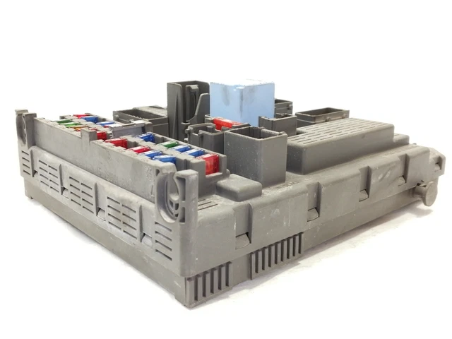 9645030380 Relais Sicherungskasten Multifunktionsrelais / 149019 Für Citroen C5