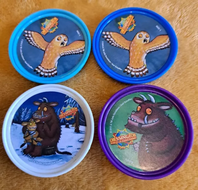 Gruffalo Chessington World Of Adventure Pop Badge Bundle Merlin Collectable