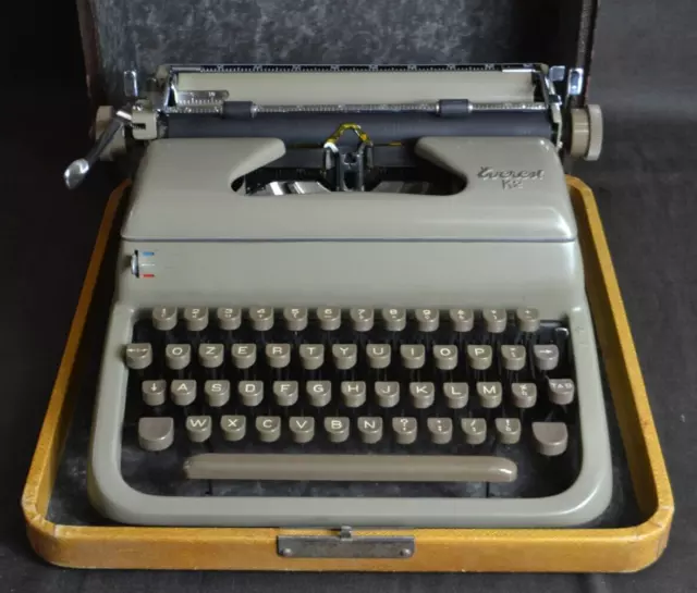 Macchina da Scrivere Vintage Everest k2 anni 60 70 con Custodia Funzionante per
