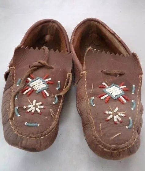 Native American Plains Indian Beaded Brown Leather Moccasins. Nice Design