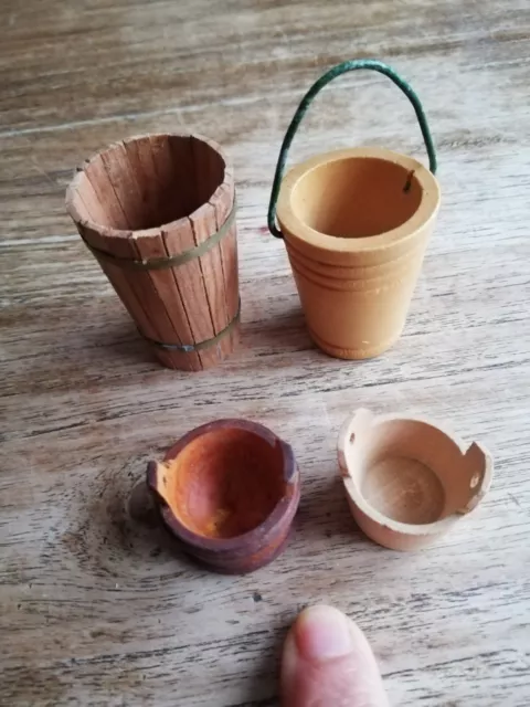 Lot de 4 seaux bois miniatures pour jardin maison de poupée