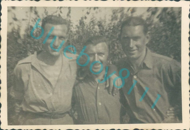 WW2 BRITISH PRISONERS Of War POW's 3 Men Garden picture Stalag 21 ...