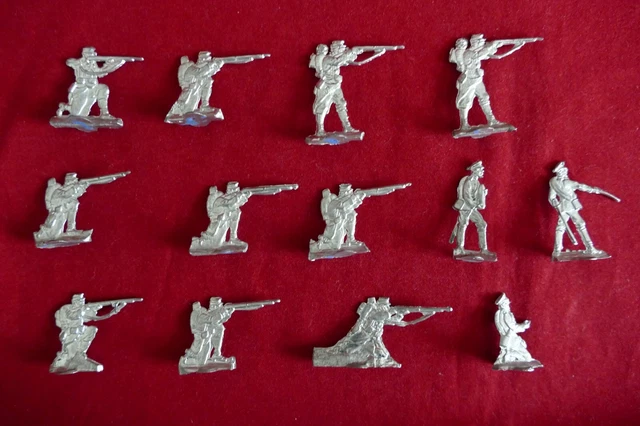 PLATS D'ÉTAIN - Zinfiguren - Petits Soldats - Cow-boy - Lot EUR 30,00