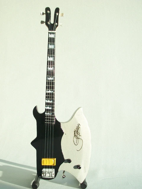 Guitare basse miniature Hache Gene Simmons Kiss