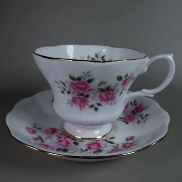 Royal Albert Fine Bone China Tea Cup & Saucer England Flowers Gold Trim