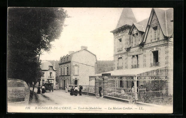 CPA Tessé-la-Madeleine, La Maison Cordier