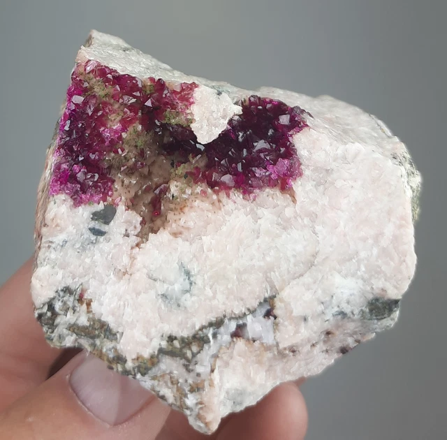 Roselith, Kobaltaustinit - Aghbar Mine, Bou Azzer, Marokko