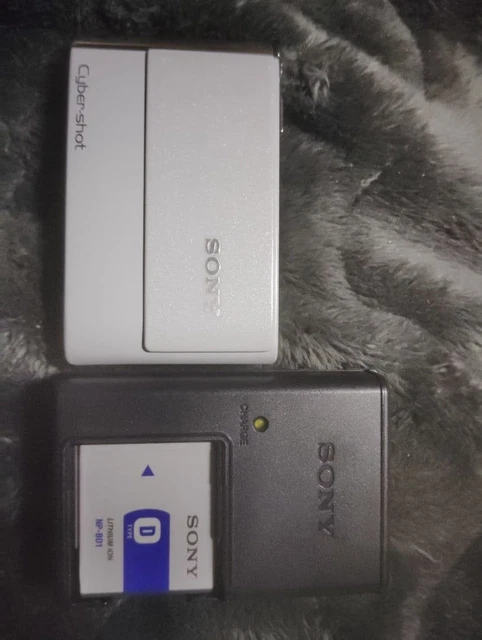 Sony Cyber-shot DSC-T700 Rose 10.1 MP Zoom 4x - Appareil Photo Compact D'occasion