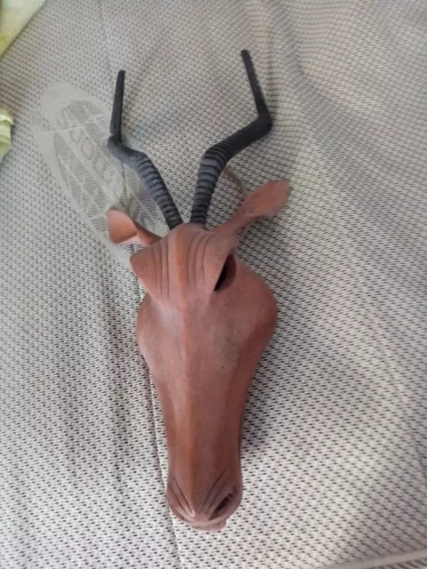 masque de gazelle ou antilope afrique