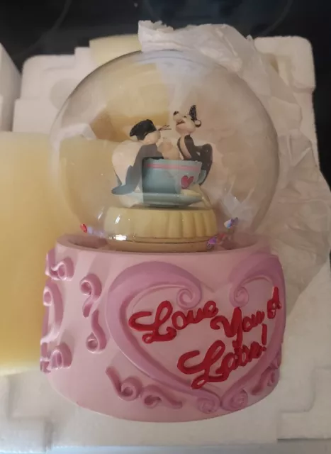 2000 Warner Bros Pepe Le Pew & Penelope Snow Globe Love You A Latte ASIS W/BOX