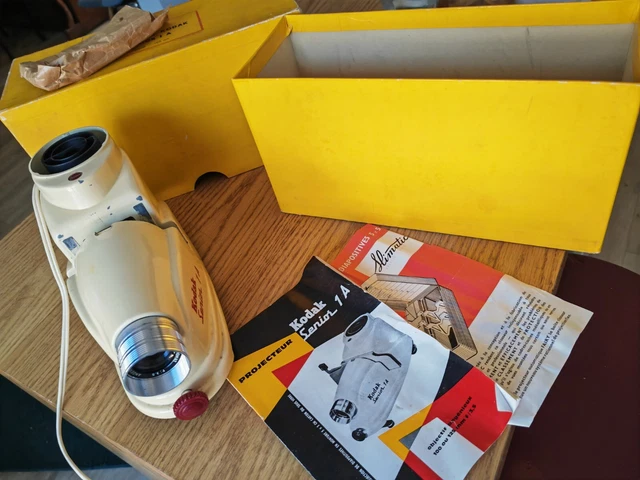 PROJECTEUR DIAPOSITIVES KODAK Senior 1A Collector 1960 + 1 classeur 25 diapos EUR 19,00 - FR