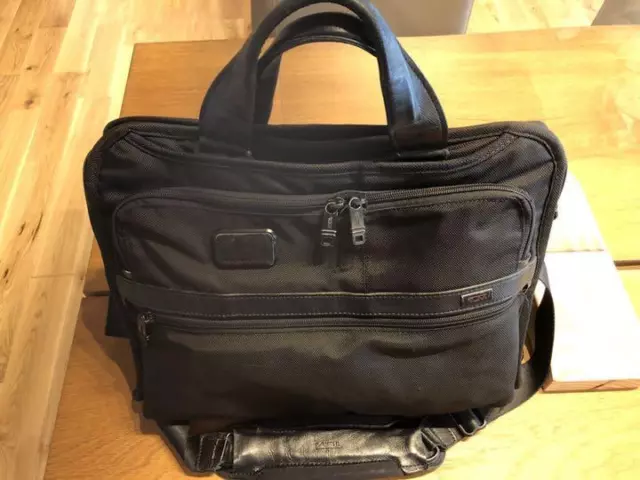 Excellent-TUMI Briefcase Business Bag Alpha II Organizer Portfolio 26108USED