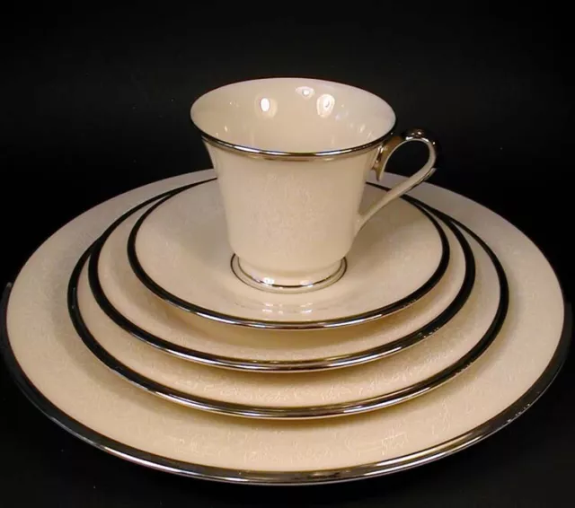 Lenox MOONSPUN Platinum Trim 5 Piece Place Setting