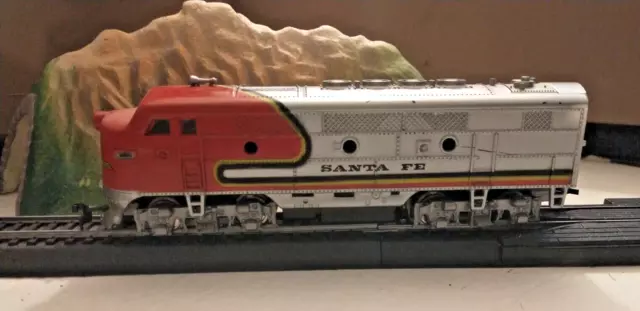 HO scale Model Power Santa Fe F7A  Dummy   diesel locomotive Vintage